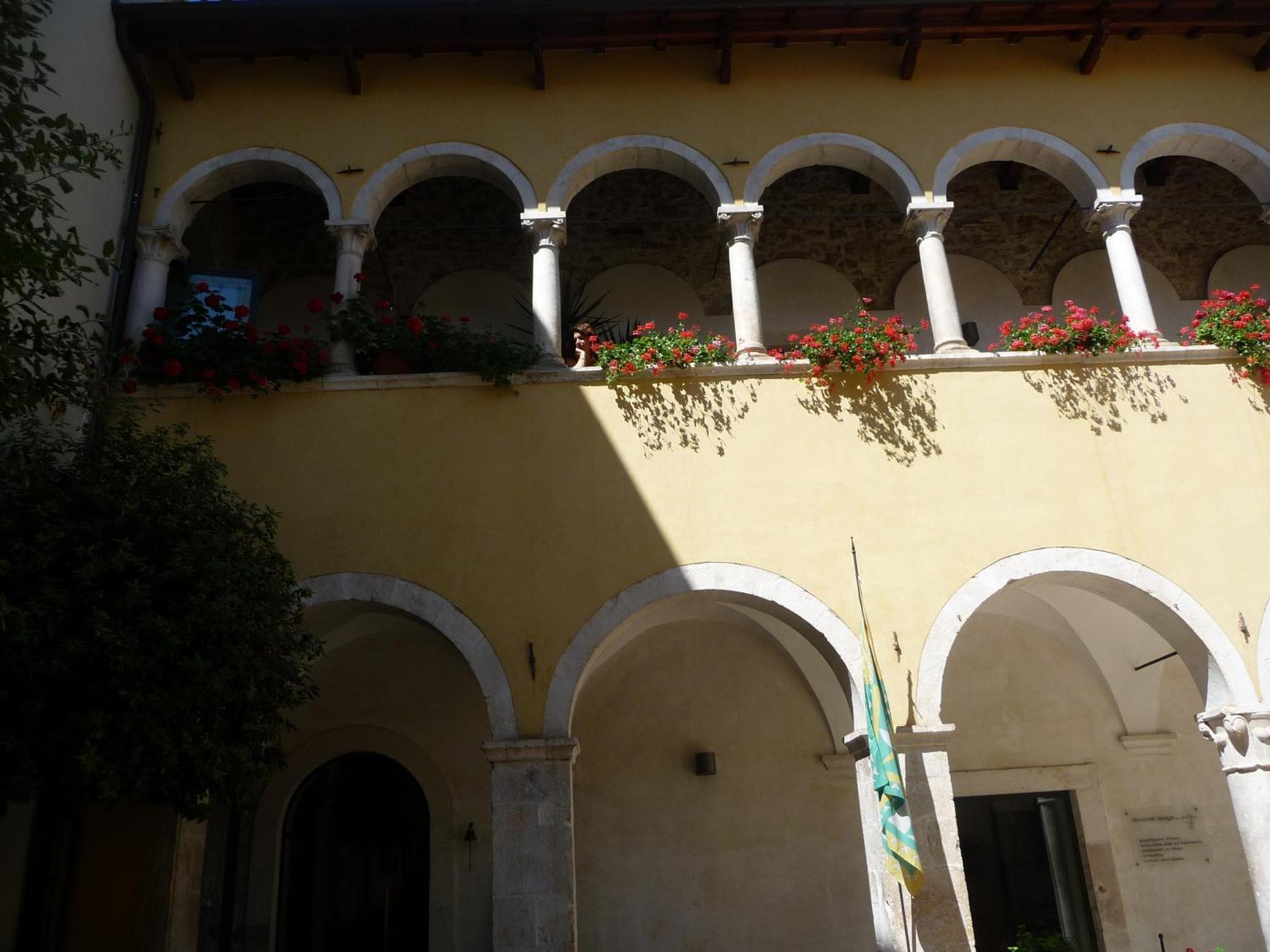 Grancia Dei Celestini Bed & Breakfast ซุลโมนา ภายนอก รูปภาพ