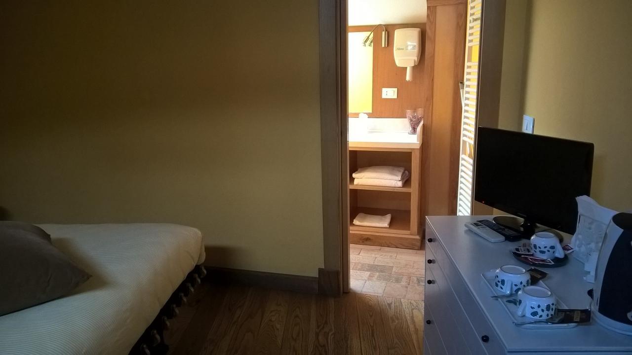 Grancia Dei Celestini Bed & Breakfast ซุลโมนา ภายนอก รูปภาพ