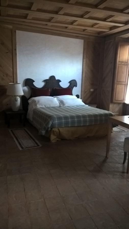 Grancia Dei Celestini Bed & Breakfast ซุลโมนา ภายนอก รูปภาพ